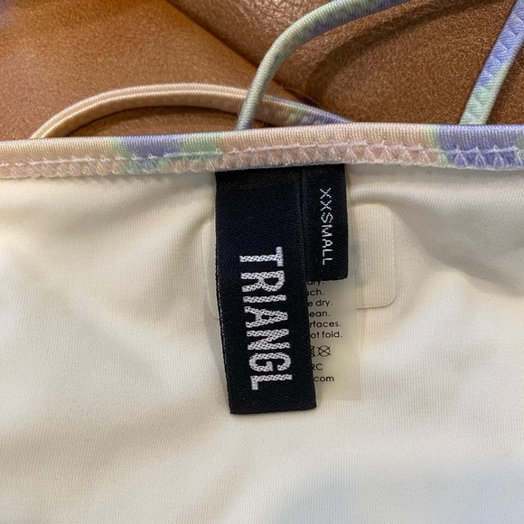 Triangl Avah Tie Dye Bikini XXS - Picture 5 of 7